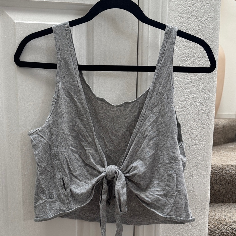 Lululemon crop tank